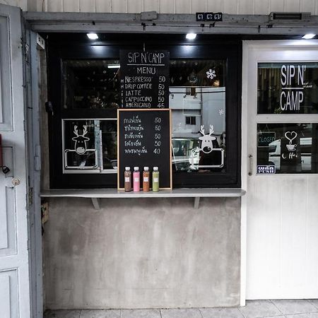 Sip N' Camp Hostel กรุงเทพมหานคร ภายนอก รูปภาพ