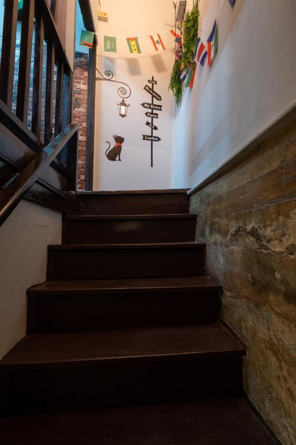 Sip N' Camp Hostel กรุงเทพมหานคร ภายนอก รูปภาพ
