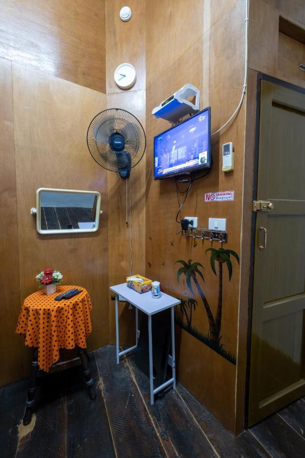 Sip N' Camp Hostel กรุงเทพมหานคร ภายนอก รูปภาพ